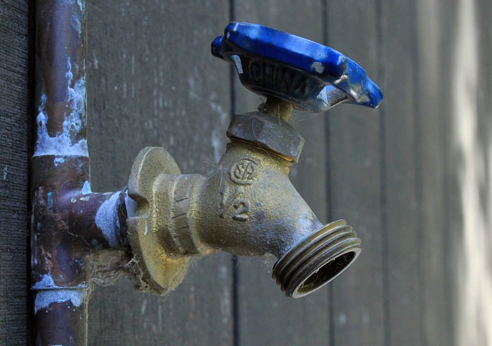 Comment changer un robinet ? | Servicedeau.fr