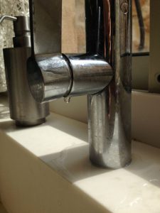 locataire fuite eau